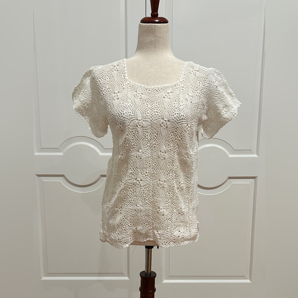 Handmade Crochet knit short sleeve blouse from Oaxaca, Mexico.